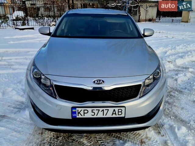 Сірий Кіа K5, об'ємом двигуна 2 л та пробігом 318 тис. км за 8999 $, фото 1 на Automoto.ua