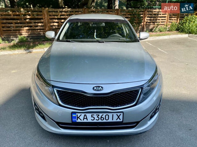 Сірий Кіа K5, об'ємом двигуна 2 л та пробігом 118 тис. км за 10000 $, фото 1 на Automoto.ua