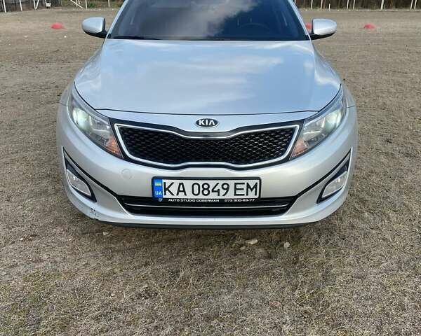 Серый Киа K5, объемом двигателя 2 л и пробегом 456 тыс. км за 8500 $, фото 1 на Automoto.ua