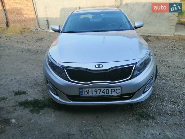 Серый Киа K5, объемом двигателя 2 л и пробегом 365 тыс. км за 8700 $, фото 1 на Automoto.ua