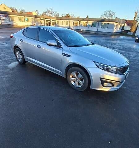 Серый Киа K5, объемом двигателя 2 л и пробегом 239 тыс. км за 12652 $, фото 1 на Automoto.ua