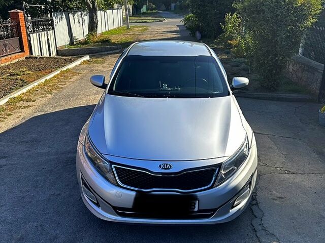 Сірий Кіа K5, об'ємом двигуна 2 л та пробігом 215 тис. км за 8000 $, фото 1 на Automoto.ua