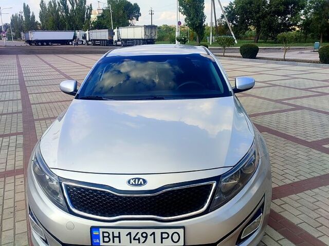 Сірий Кіа K5, об'ємом двигуна 2 л та пробігом 211 тис. км за 9300 $, фото 1 на Automoto.ua