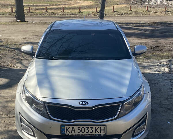 Серый Киа K5, объемом двигателя 2 л и пробегом 261 тыс. км за 8600 $, фото 1 на Automoto.ua