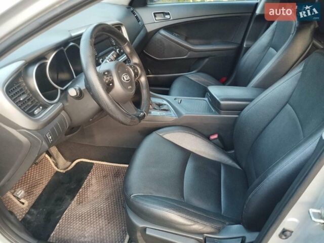 Сірий Кіа K5, об'ємом двигуна 2 л та пробігом 213 тис. км за 9500 $, фото 1 на Automoto.ua
