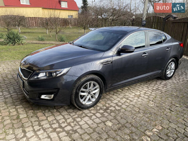 Серый Киа K5, объемом двигателя 2 л и пробегом 208 тыс. км за 10550 $, фото 1 на Automoto.ua