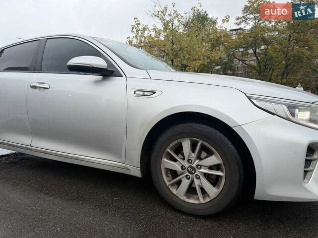 Сірий Кіа K5, об'ємом двигуна 2 л та пробігом 189 тис. км за 11500 $, фото 1 на Automoto.ua