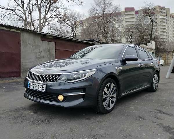 Серый Киа K5, объемом двигателя 2 л и пробегом 252 тыс. км за 11200 $, фото 1 на Automoto.ua