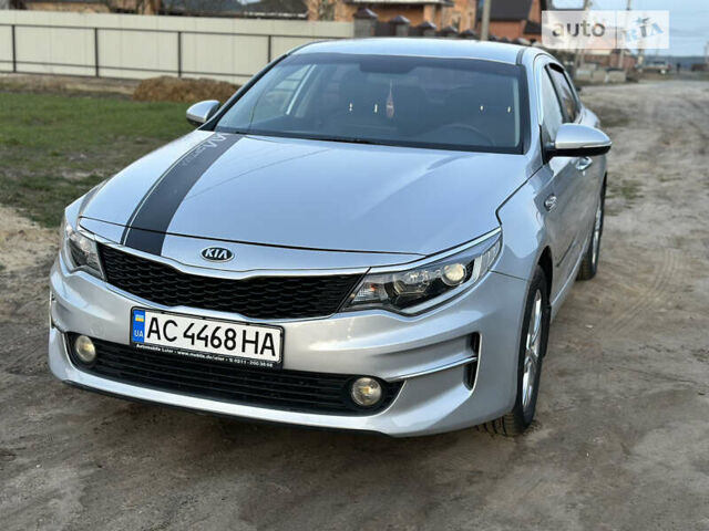 Серый Киа K5, объемом двигателя 2 л и пробегом 338 тыс. км за 11700 $, фото 1 на Automoto.ua