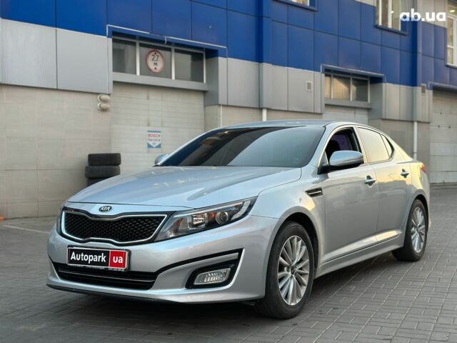 Серый Киа K5, объемом двигателя 2 л и пробегом 187 тыс. км за 11990 $, фото 1 на Automoto.ua