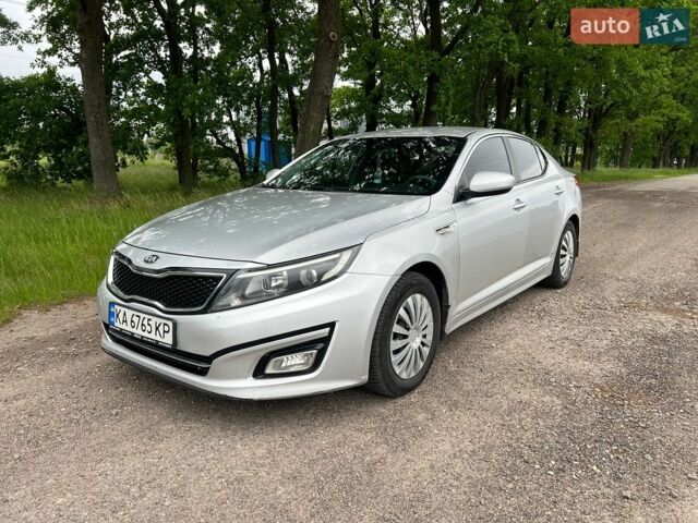 Сірий Кіа K5, об'ємом двигуна 2 л та пробігом 539 тис. км за 6999 $, фото 1 на Automoto.ua