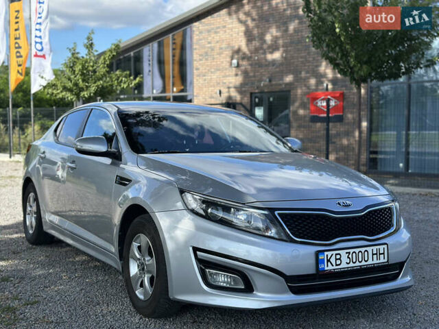 Сірий Кіа K5, об'ємом двигуна 2 л та пробігом 232 тис. км за 10200 $, фото 1 на Automoto.ua