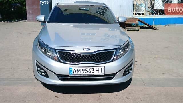 Серый Киа K5, объемом двигателя 2 л и пробегом 194 тыс. км за 12800 $, фото 1 на Automoto.ua