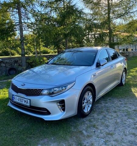 Серый Киа K5, объемом двигателя 2 л и пробегом 215 тыс. км за 12500 $, фото 1 на Automoto.ua