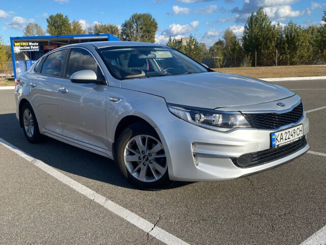 Сірий Кіа K5, об'ємом двигуна 2 л та пробігом 318 тис. км за 11500 $, фото 1 на Automoto.ua