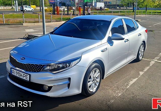 Сірий Кіа K5, об'ємом двигуна 2 л та пробігом 296 тис. км за 10000 $, фото 1 на Automoto.ua