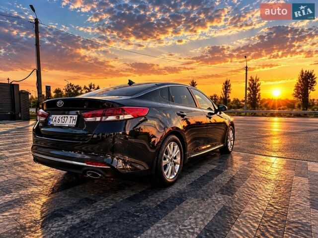 Серый Киа K5, объемом двигателя 2 л и пробегом 125 тыс. км за 13399 $, фото 1 на Automoto.ua