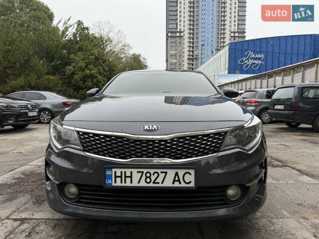 Серый Киа K5, объемом двигателя 2 л и пробегом 153 тыс. км за 13500 $, фото 1 на Automoto.ua