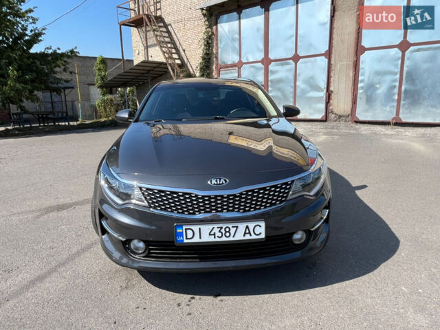 Серый Киа K5, объемом двигателя 2 л и пробегом 164 тыс. км за 13000 $, фото 1 на Automoto.ua