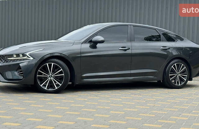 Сірий Кіа K5, об'ємом двигуна 2 л та пробігом 115 тис. км за 29000 $, фото 1 на Automoto.ua