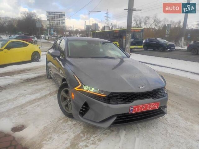 Сірий Кіа K5, об'ємом двигуна 1.6 л та пробігом 103 тис. км за 18750 $, фото 1 на Automoto.ua
