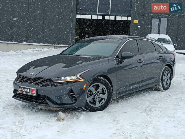 Серый Киа K5, объемом двигателя 1.6 л и пробегом 141 тыс. км за 20590 $, фото 1 на Automoto.ua