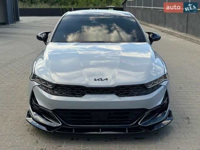 Серый Киа K5, объемом двигателя 1.6 л и пробегом 53 тыс. км за 25800 $, фото 1 на Automoto.ua
