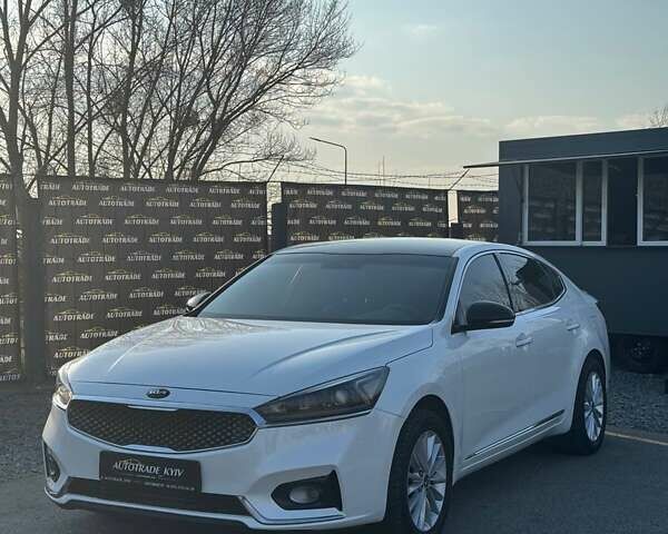 Білий Кіа K7, об'ємом двигуна 3 л та пробігом 233 тис. км за 12500 $, фото 1 на Automoto.ua
