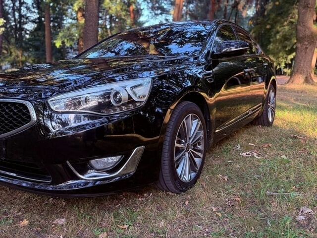 Черный Киа K7, объемом двигателя 3 л и пробегом 225 тыс. км за 11600 $, фото 1 на Automoto.ua