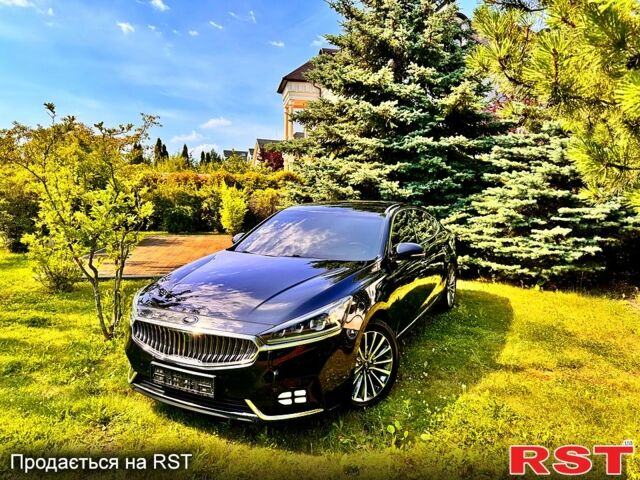 Черный Киа K7, объемом двигателя 3 л и пробегом 251 тыс. км за 14500 $, фото 1 на Automoto.ua