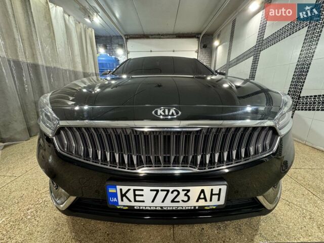 Чорний Кіа K7, об'ємом двигуна 2.2 л та пробігом 200 тис. км за 17000 $, фото 1 на Automoto.ua