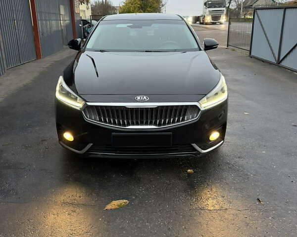 Чорний Кіа K7, об'ємом двигуна 3 л та пробігом 380 тис. км за 8200 $, фото 1 на Automoto.ua