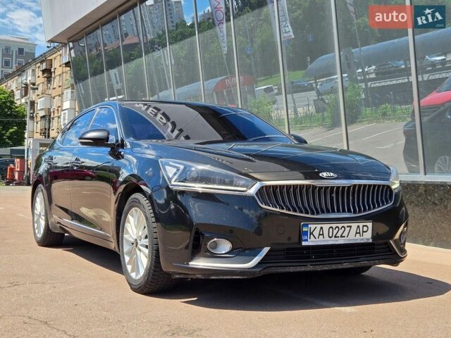 Черный Киа K7, объемом двигателя 3 л и пробегом 232 тыс. км за 14950 $, фото 1 на Automoto.ua