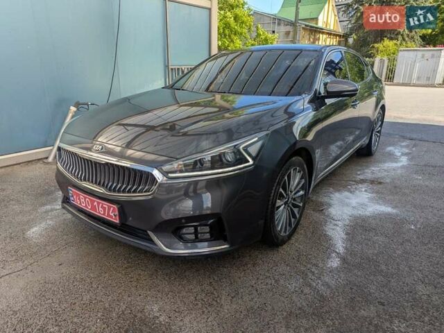 Серый Киа K7, объемом двигателя 2.2 л и пробегом 187 тыс. км за 15500 $, фото 1 на Automoto.ua