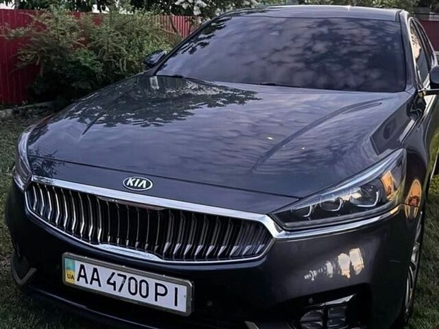 Сірий Кіа K7, об'ємом двигуна 3 л та пробігом 135 тис. км за 18600 $, фото 1 на Automoto.ua