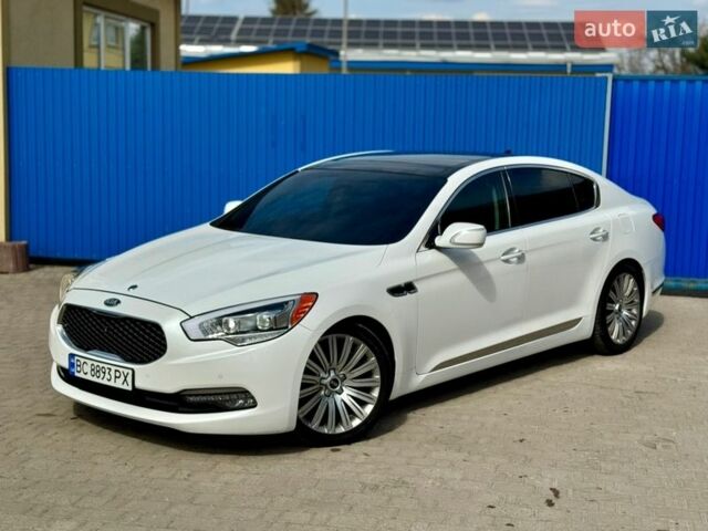 Белый Киа K900, объемом двигателя 5 л и пробегом 89 тыс. км за 25950 $, фото 1 на Automoto.ua