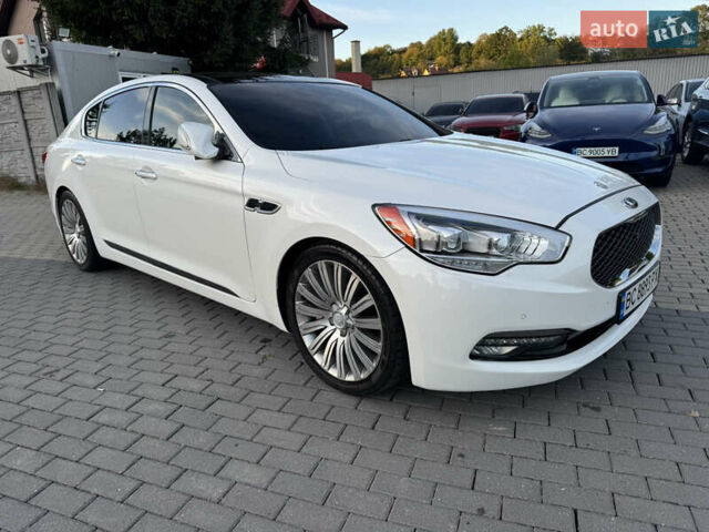 Белый Киа K900, объемом двигателя 5.04 л и пробегом 125 тыс. км за 19999 $, фото 1 на Automoto.ua