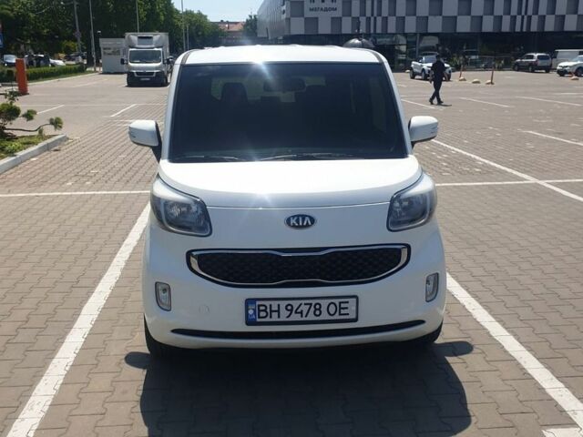 Белый Киа Ray, объемом двигателя 1 л и пробегом 110 тыс. км за 6000 $, фото 1 на Automoto.ua