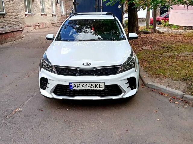 Білий Кіа Rio X, об'ємом двигуна 1.6 л та пробігом 42 тис. км за 18500 $, фото 1 на Automoto.ua