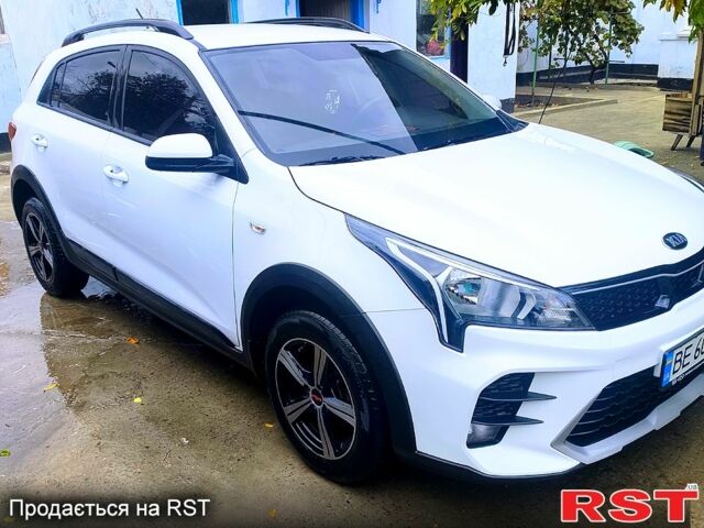 Білий Кіа Rio X, об'ємом двигуна 1.6 л та пробігом 26 тис. км за 17500 $, фото 1 на Automoto.ua