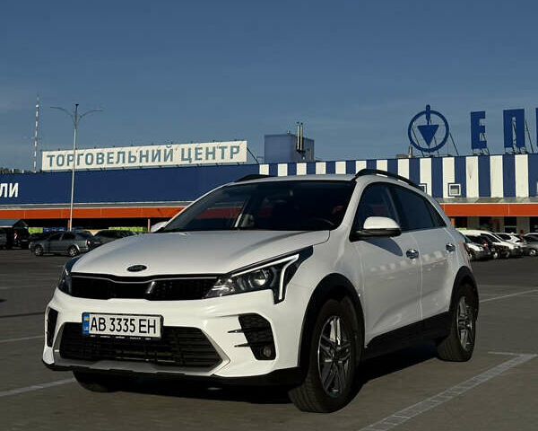 Белый Киа Rio X, объемом двигателя 1.59 л и пробегом 103 тыс. км за 16700 $, фото 1 на Automoto.ua