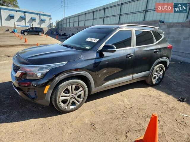 Черный Киа Seltos, объемом двигателя 2 л и пробегом 128 тыс. км за 3800 $, фото 1 на Automoto.ua