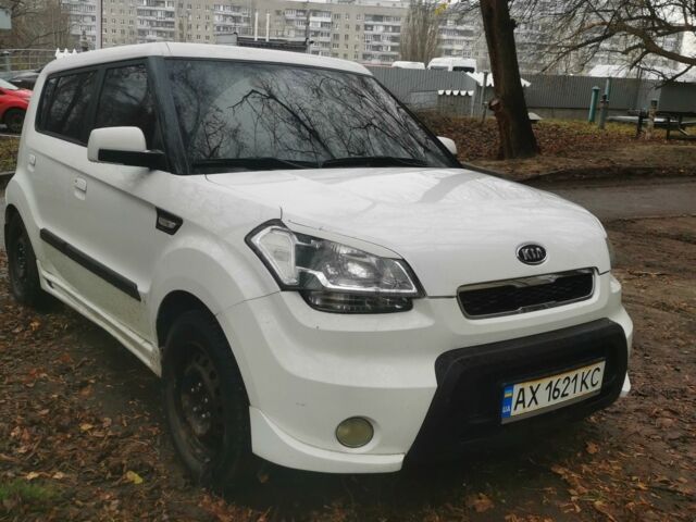 Білий Кіа Soul, об'ємом двигуна 1.6 л та пробігом 185 тис. км за 6700 $, фото 1 на Automoto.ua