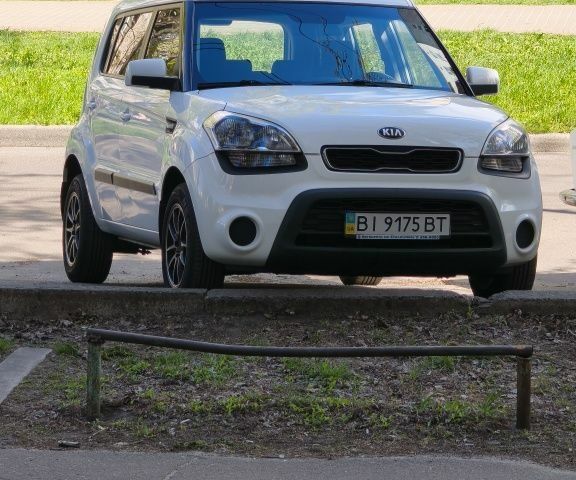 Білий Кіа Soul, об'ємом двигуна 0 л та пробігом 196 тис. км за 7677 $, фото 1 на Automoto.ua