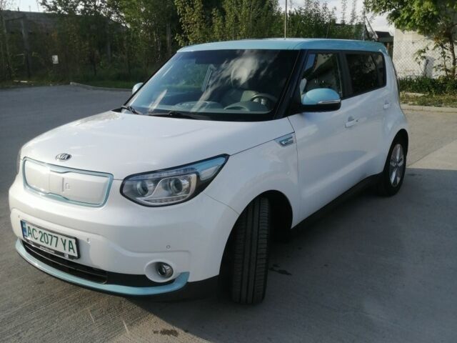 Белый Киа Soul, объемом двигателя 0 л и пробегом 90 тыс. км за 6300 $, фото 1 на Automoto.ua