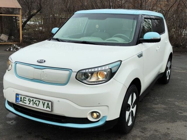 Белый Киа Soul, объемом двигателя 0 л и пробегом 115 тыс. км за 7900 $, фото 1 на Automoto.ua