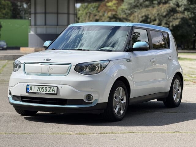 Белый Киа Soul, объемом двигателя 0 л и пробегом 116 тыс. км за 8284 $, фото 1 на Automoto.ua