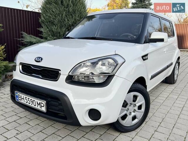 Белый Киа Soul, объемом двигателя 1.6 л и пробегом 95 тыс. км за 9700 $, фото 1 на Automoto.ua