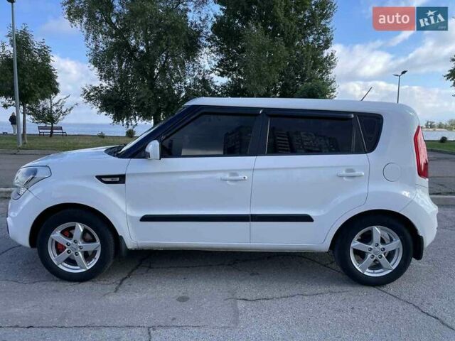 Белый Киа Soul, объемом двигателя 1.59 л и пробегом 251 тыс. км за 7700 $, фото 1 на Automoto.ua