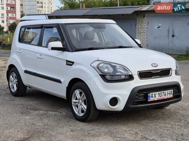 Белый Киа Soul, объемом двигателя 1.59 л и пробегом 70 тыс. км за 7500 $, фото 1 на Automoto.ua